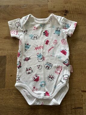 Souris Mini White Cute Character Print One-Piece Bodysuit size 3-6 months